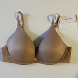 Calvin Klein  -  Plunge Bra